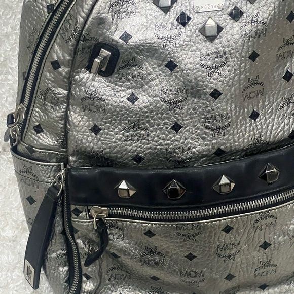 MCM Metallic Visetos Side Stud Stark Backpack Silver Black main image 11